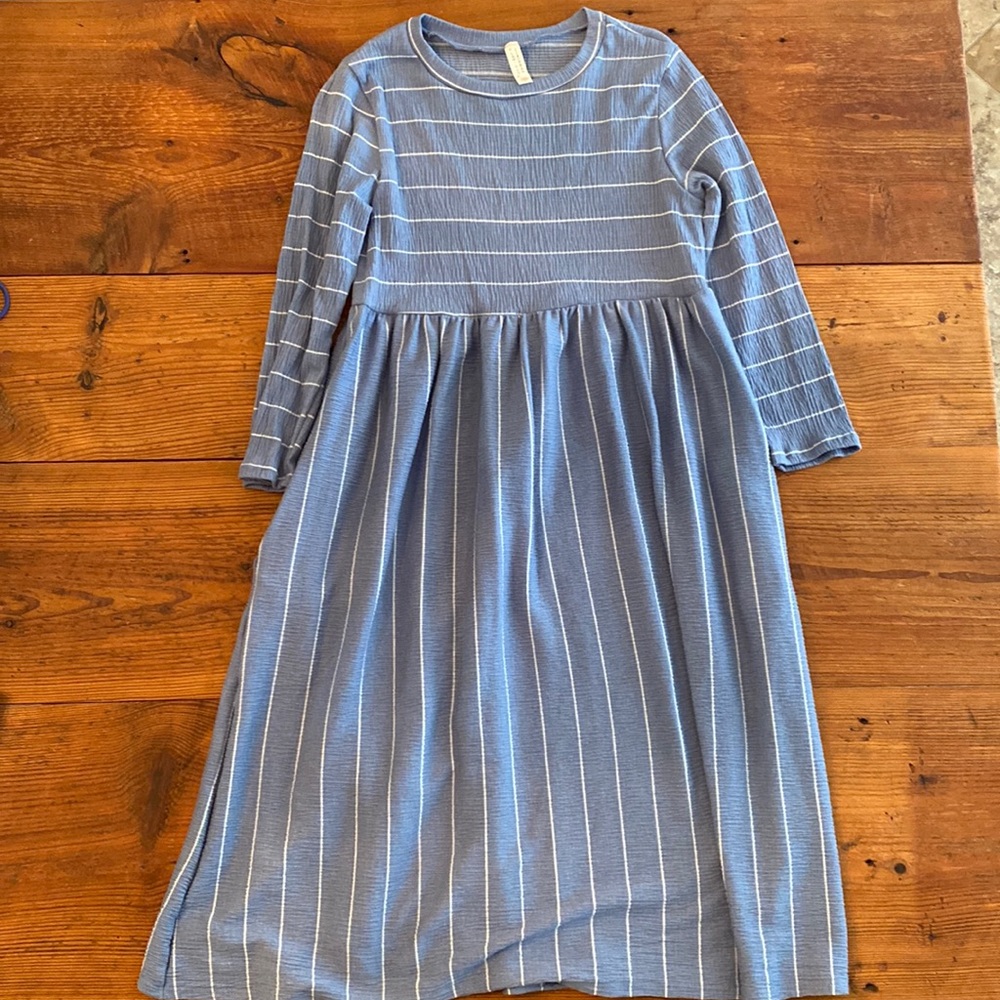 Women’s 3/4 sleeve dress